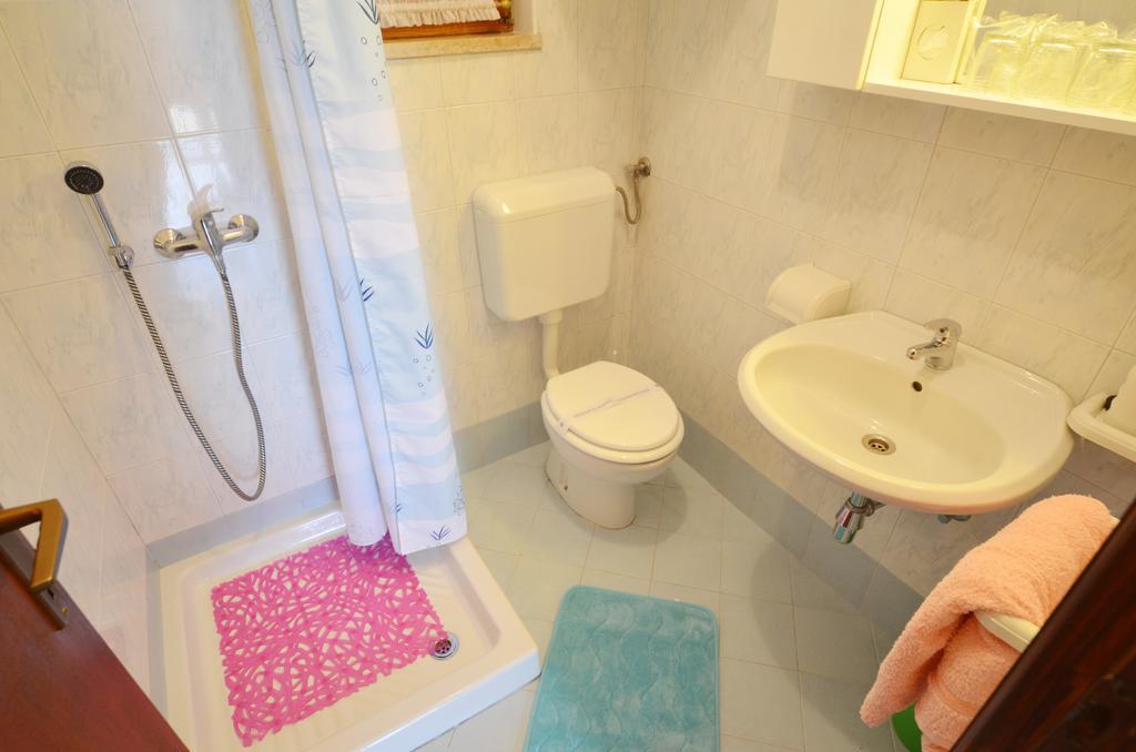 Ana & Mauricio Apartment Rovinj Room photo