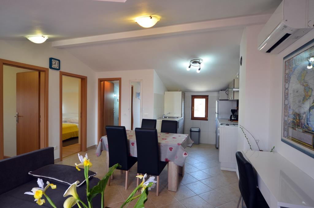 Ana & Mauricio Apartment Rovinj Exterior photo